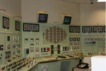 1759204493178483.png image.png